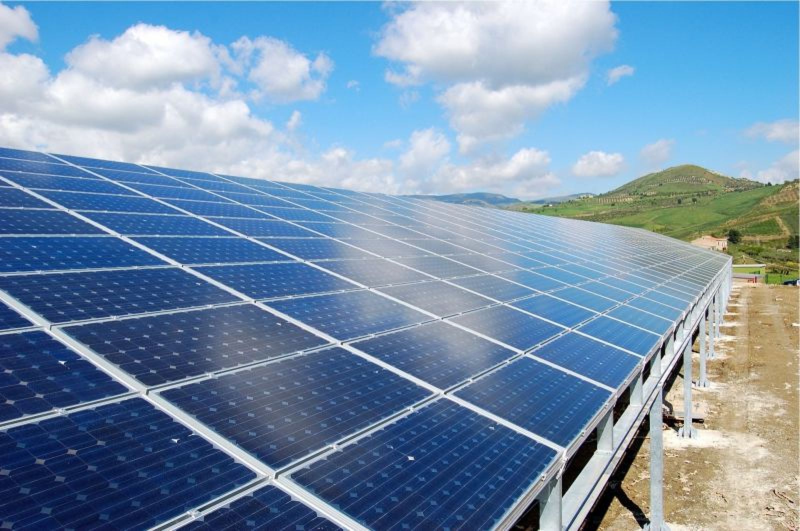 Energia Solar é o sol trabalhando para você, pagando sua conta de luz!